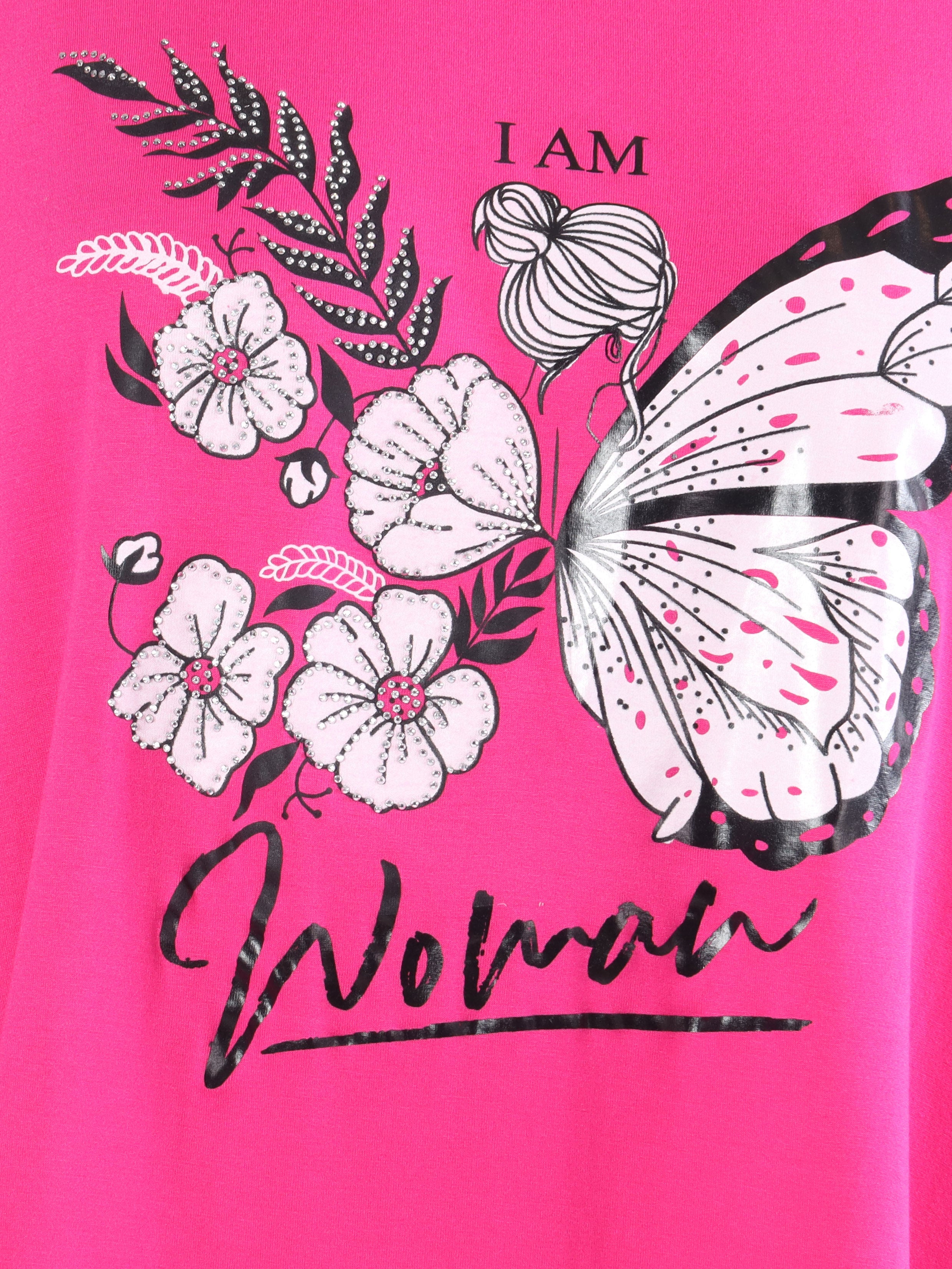 Sisse - Mjuk elastisk plus size blus med motiv och imiterad kant